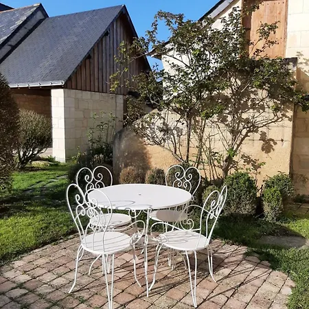 Au Pied Du Lavoir Odile Grezille