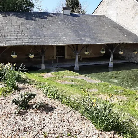 Au Pied Du Lavoir Odile Grezille